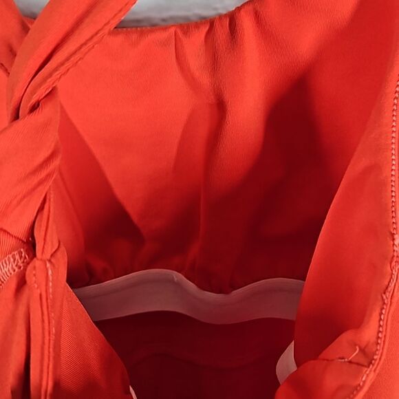 Mountain Hardware Tank - Picture 6 of 8